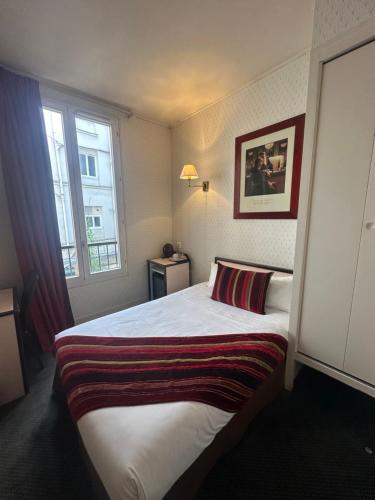 Habitación Doble del hotel Opera Deauville. Foto 3