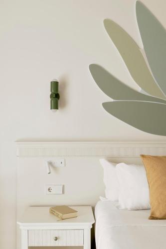 Suite Junior con acceso a piscina del hotel Iberostar Waves Gaviotas Park. Foto 1