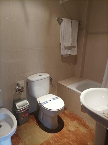 Habitación Doble Deluxe exterior del hotel San Cayetano. Foto 1