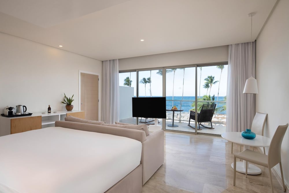 Junior Suite Frente Al Mar del hotel Paradisus Palma Real Golf and Spa Resort. Foto 4