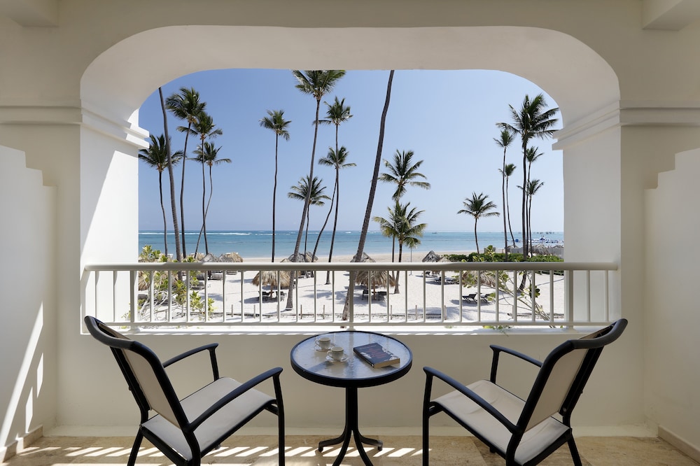 Suite Reserva Solo para Adultos Frente al Mar del hotel Paradisus Palma Real Golf and Spa Resort