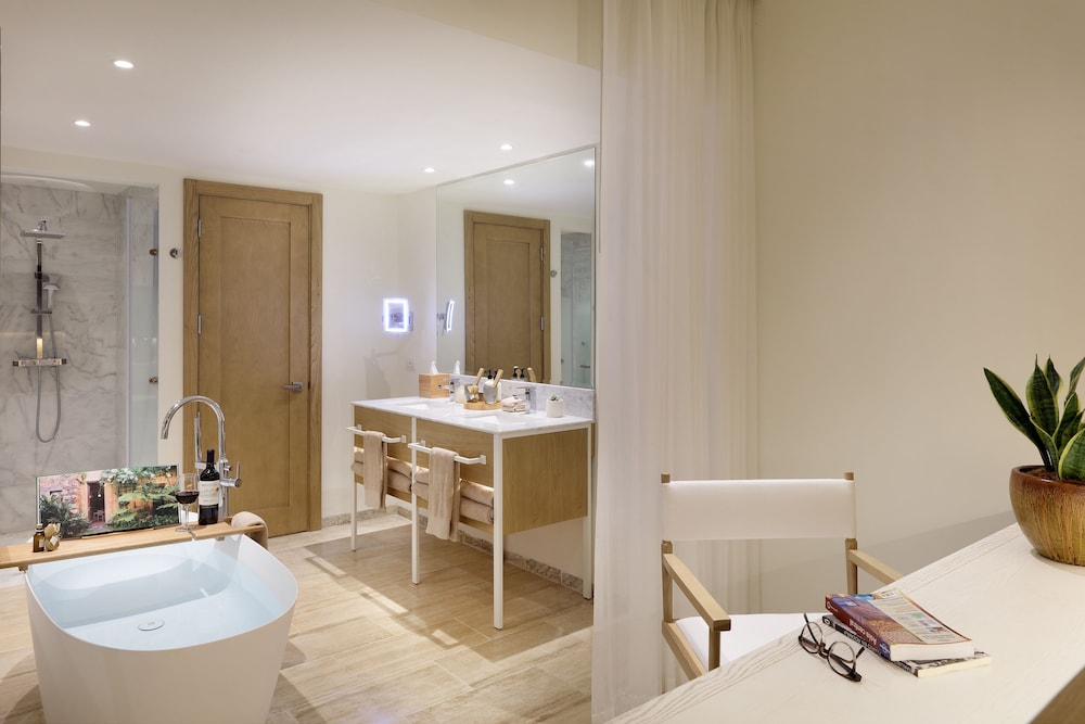 Suite Reserva Solo para Adultos Frente al Mar del hotel Paradisus Palma Real Golf and Spa Resort. Foto 6