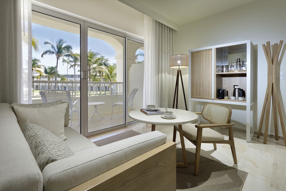 Junior Suite con Vistas al Jardín Solo para Adultos del hotel Paradisus Palma Real Golf and Spa Resort. Foto 5