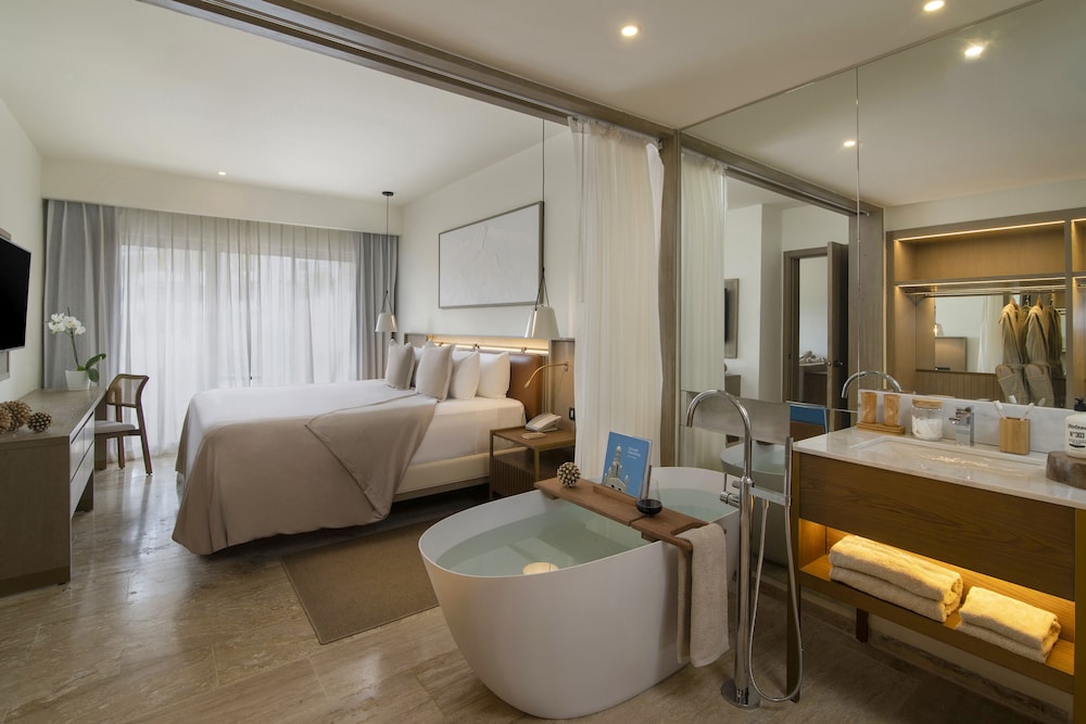 Master Suite Deluxe del hotel Paradisus Palma Real Golf and Spa Resort