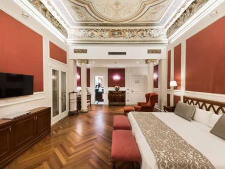 Junior suite del hotel Catalonia Las Cortes. Foto 1