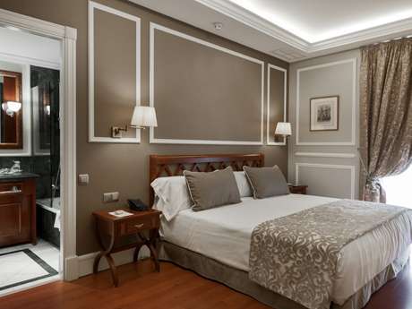 Habitación doble del hotel Catalonia Las Cortes. Foto 2