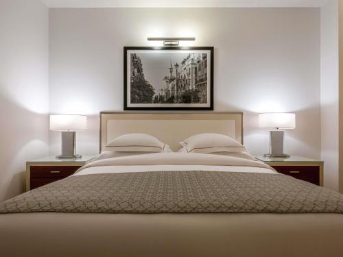 Executive King Room with City View del hotel Mövenpick Beirut. Foto 1