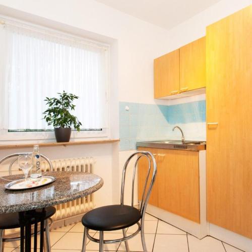 Habitación Cuádruple Estándar del hotel Friends Saarbrücken. Foto 1