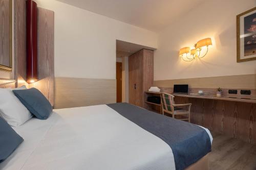 Habitación Doble Superior del hotel Ih Hotels Milano St. John Sesto San Giovanni. Foto 1