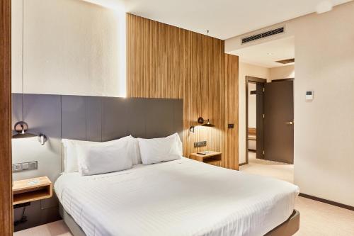 Suite Junior del hotel Silken Ciudad Gijon. Foto 5