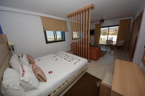 Suite del hotel Oasis & Spa. Foto 1