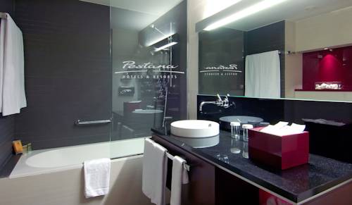 Habitación doble del hotel Pestana Arena Barcelona. Foto 1