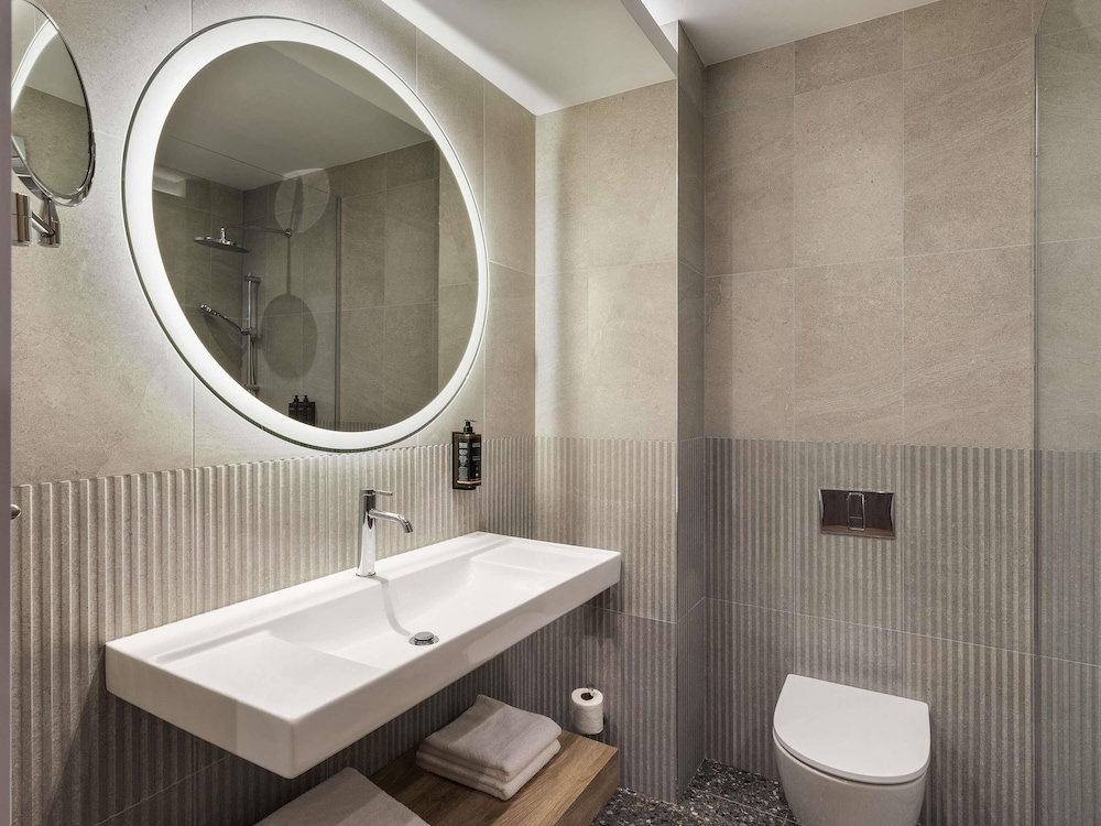 Habitación clásica con 2 camas individuales del hotel Mercure Sofia City. Foto 5