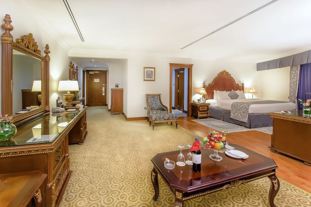 Habitación Premium del hotel Grand Excelsior Bur Dubai. Foto 1