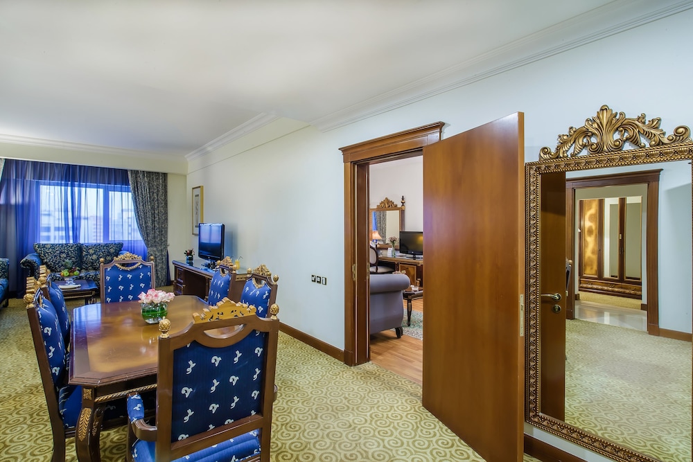 Suite ejecutiva, 1 habitación del hotel Grand Excelsior Bur Dubai. Foto 5