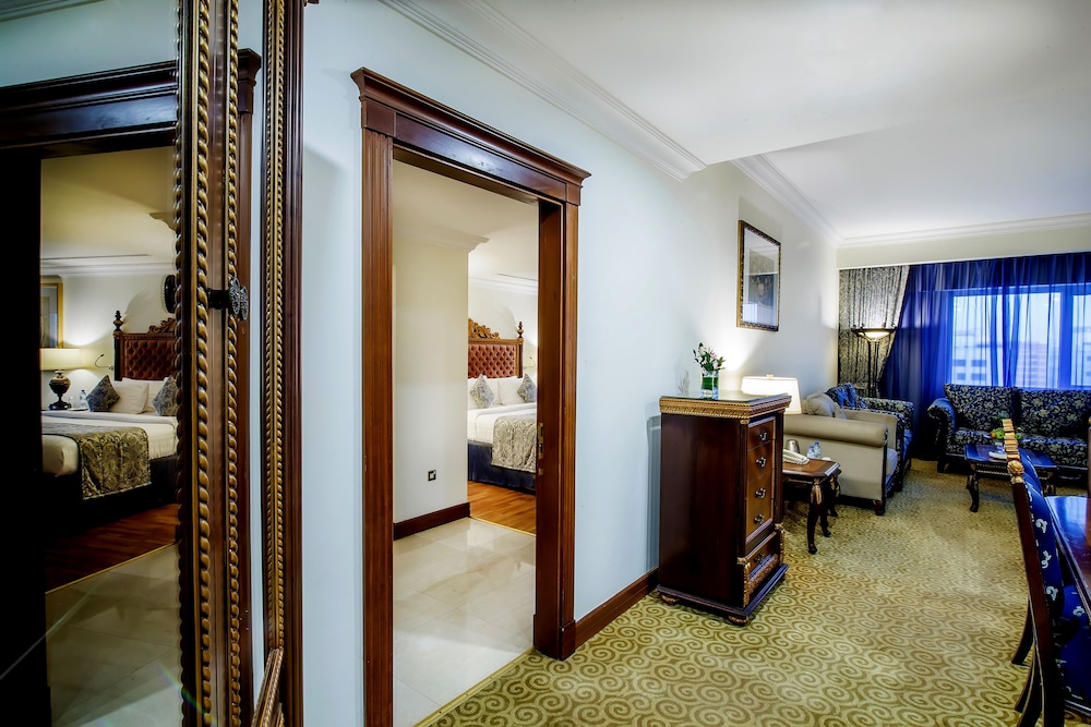 Suite ejecutiva, 1 habitación del hotel Grand Excelsior Bur Dubai. Foto 6