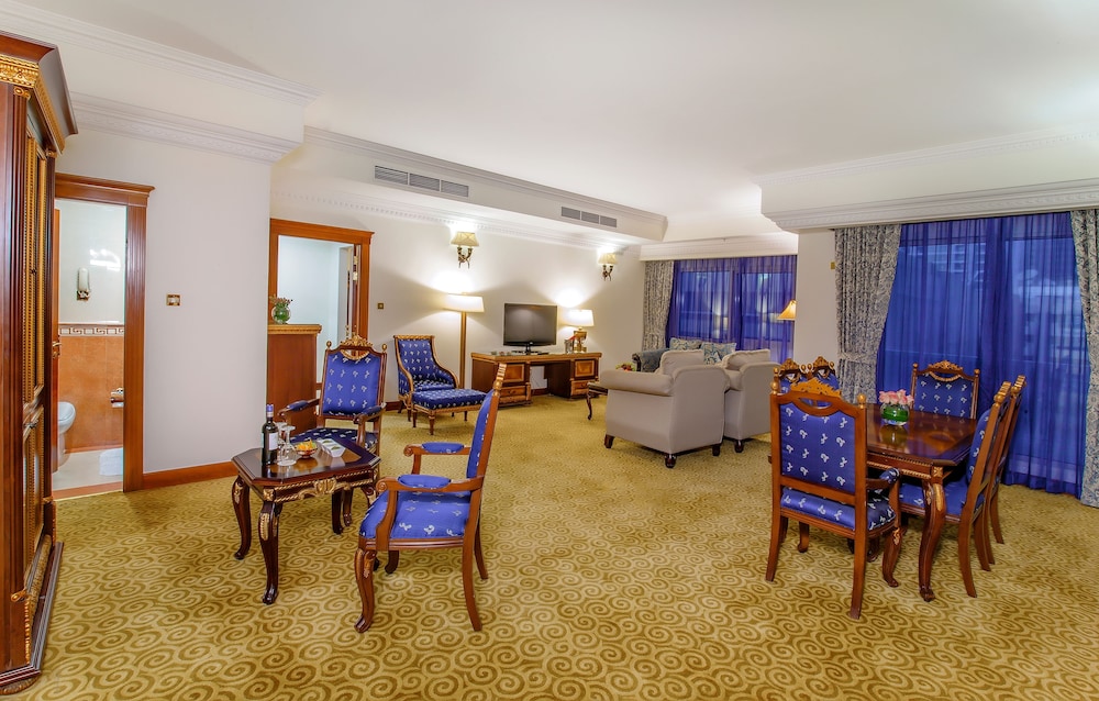 Suite Premium, 1 habitación del hotel Grand Excelsior Bur Dubai. Foto 3