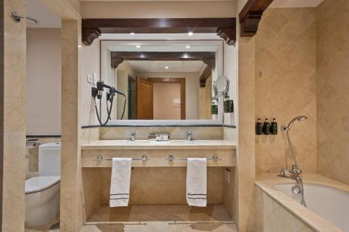 Habitación Premium del hotel Melia Villaitana. Foto 4