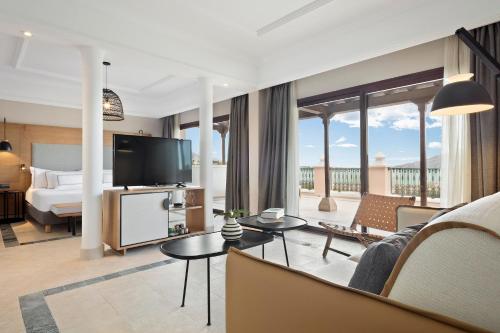 Suite Junior The Level del hotel Melia Villaitana. Foto 1