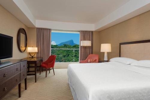 Habitación Club - 1 cama extragrande - Planta Club superior del hotel Sheraton Grand Rio and Resort