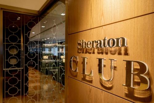 Habitación Doble Club - 2 camas dobles - Planta club superior del hotel Sheraton Grand Rio and Resort. Foto 12