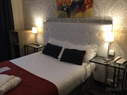 Habitación Doble Deluxe del hotel Le Dauphin. Foto 9