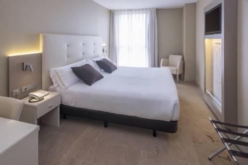 Habitación doble del hotel Serhs Del Port