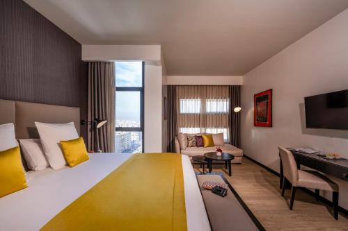 Suite Executive del hotel Barcelo Casablanca. Foto 8
