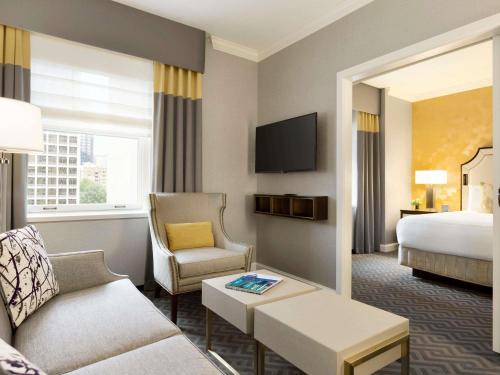 Suite de 1 dormitorio - 1 cama extragrande del hotel Fairmont Olympic. Foto 2