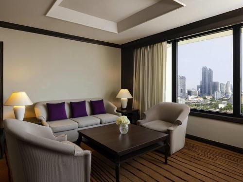 Executive Suite with 1 King Bed, Executive Lounge Access - 15% discount on Food and Soft Beverage del hotel Grand Mercure Bangkok Atrium. Foto 5