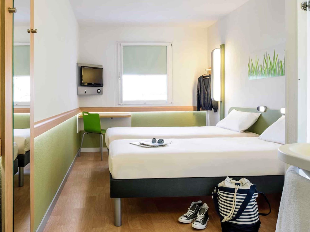 Habitación Doble con dos camas individuales del hotel Ibis Budget Osnabrück City. Foto 2