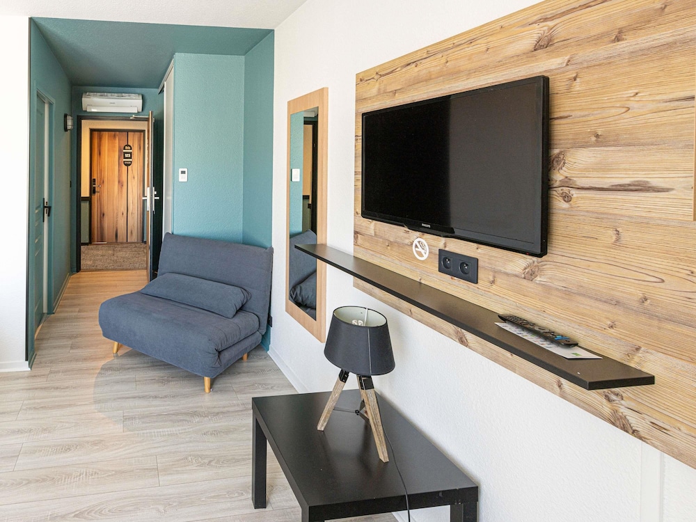 Habitacion Standard con 1 cama doble del hotel Ibis Styles Marennes D'oléron. Foto 7
