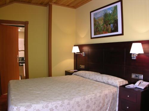 Habitación Doble con cama supletoria del hotel II Castillas Ávila