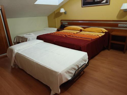 Habitación cuádruple del hotel Ele Mirador de Santa Ana. Foto 8