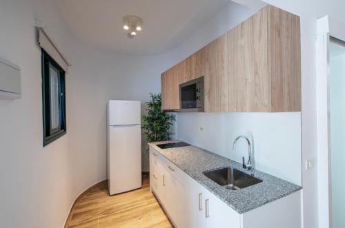 Apartamento Estudio con terraza del hotel Los Rosales. Foto 3