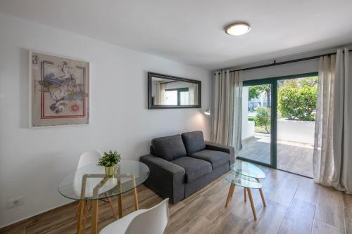 Apartamento Estudio con terraza del hotel Los Rosales. Foto 7