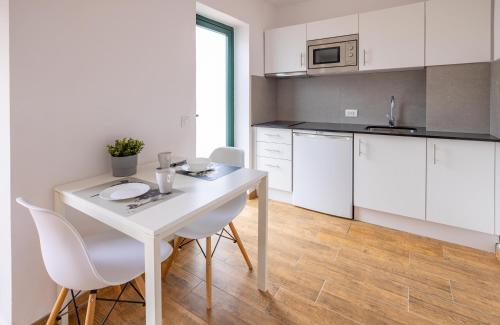 Apartamento Superior de 1 dormitorio, con terraza del hotel Los Rosales. Foto 3