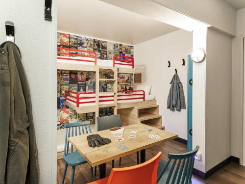 Habitación Combo del hotel Hotelf1 Paris Saint Ouen Marché Aux Puces