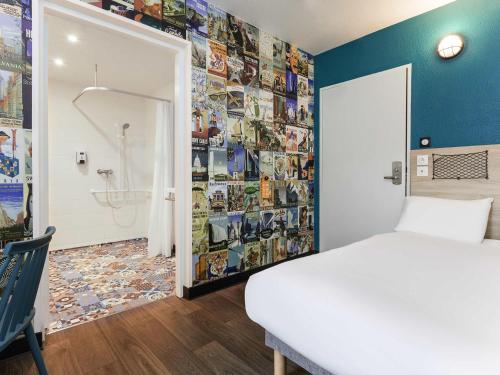 Cabrio Room with Private Bathroom - Mobility Access del hotel Hotelf1 Paris Saint Ouen Marché Aux Puces. Foto 1