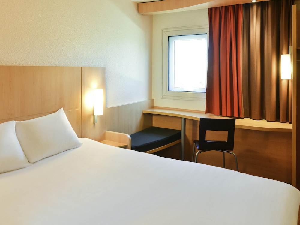 Habitación Doble del hotel Ibis Avignon Centre Gare. Foto 10
