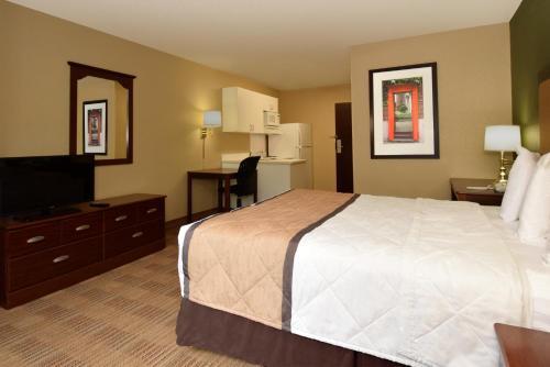 Estudio con 1 cama grande - adaptado para personas de movilidad reducida/no fumadores del hotel Extended Stay America - New York City - Laguardia Airport. Foto 7