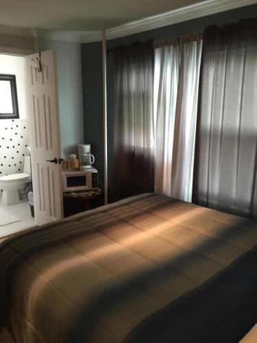 Habitación Doble del hotel Jones Beach. Foto 1