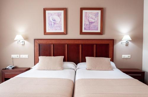 Habitación Doble - 2 camas del hotel Santiago De León. Foto 14