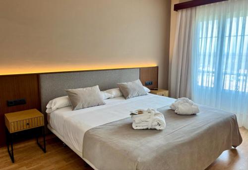Suite del hotel Santiago De León. Foto 6