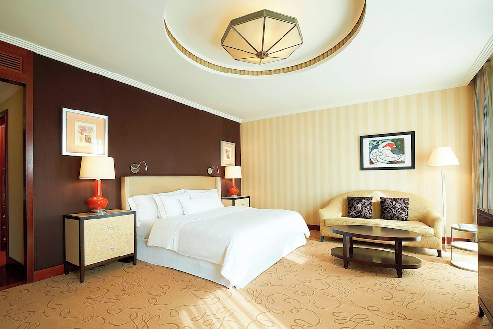 Habitación, 1 cama de matrimonio grande del hotel The Westin Valencia