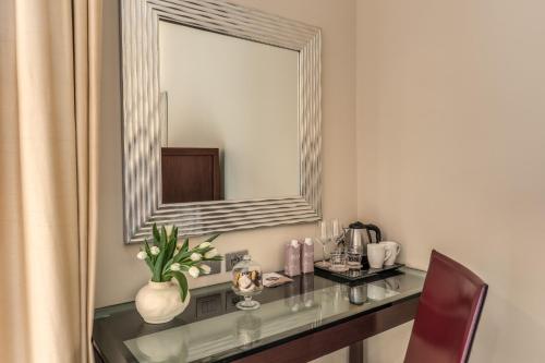 Habitación Deluxe del hotel La Griffe. Foto 4