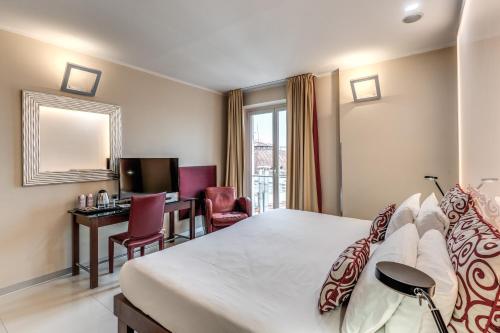 Habitación Triple del hotel La Griffe. Foto 13