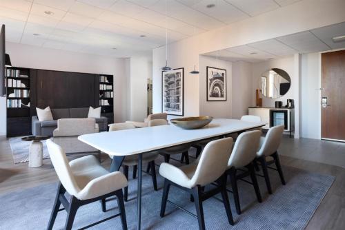 Suite Millennium del hotel Hyatt Regency Chicago. Foto 8