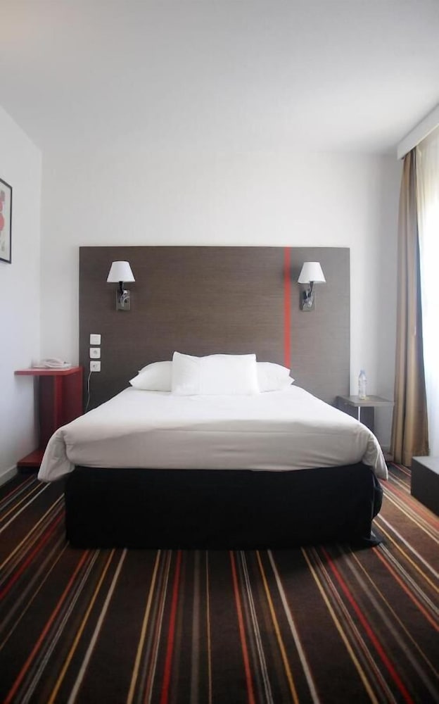 Habitacion Standard con 1 cama doble del hotel Ibis Styles Segre. Foto 6