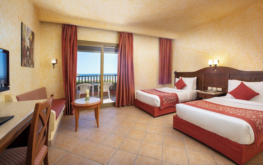 Habitación estándar, vistas al mar del hotel Charmillion Sea Life Resort. Foto 3